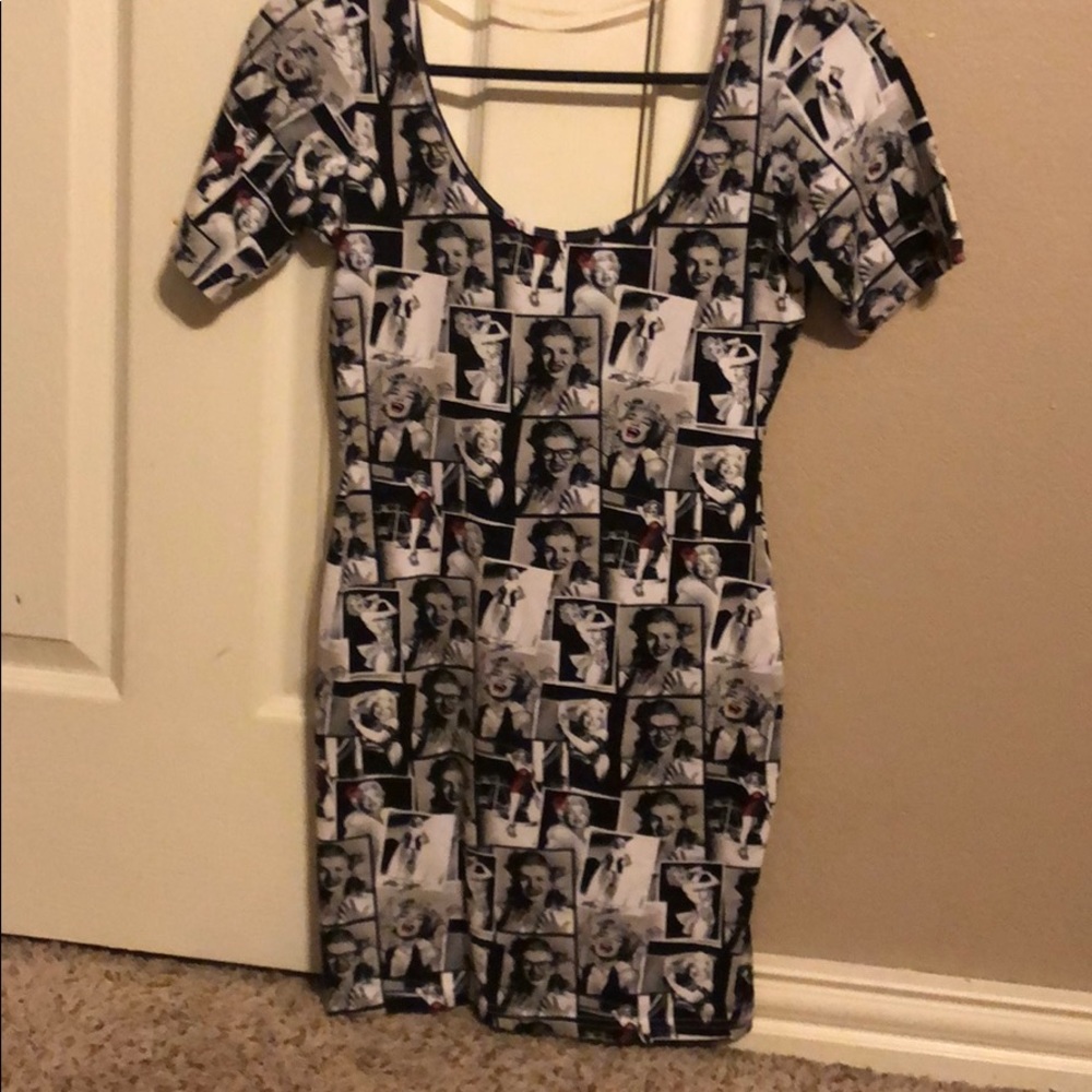 Marilyn Monroe dress